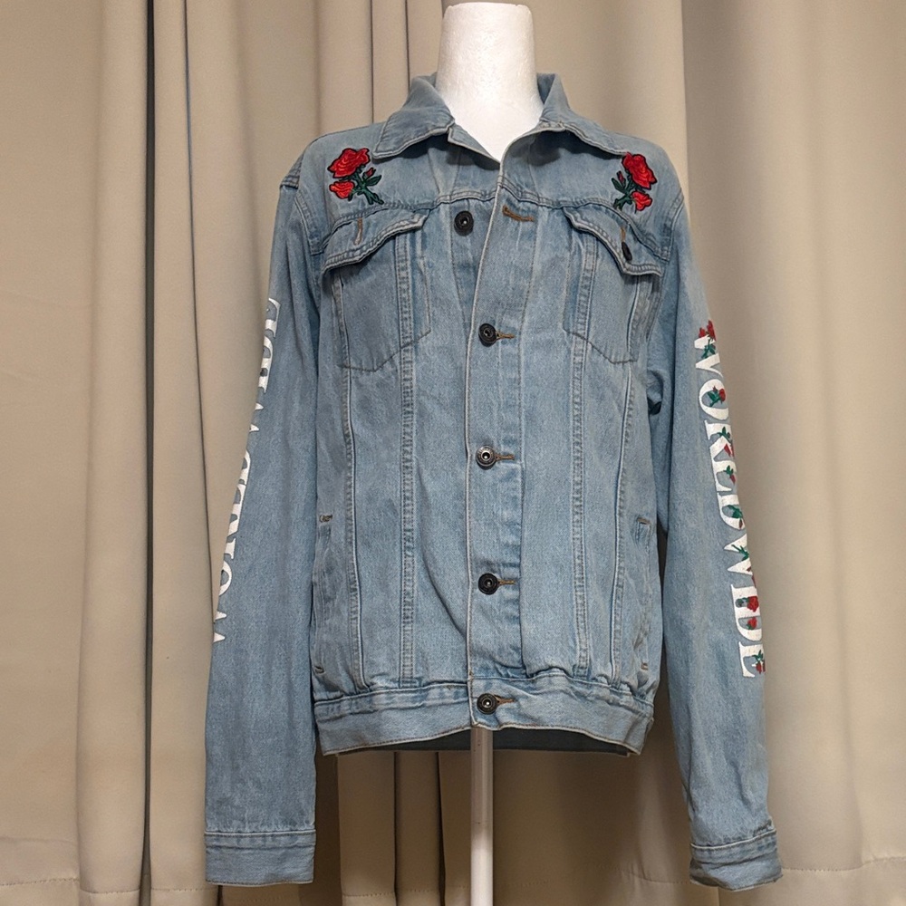 Brooklyn Cloth Light Blue Denim Jacket with Red Rose Embroidery M - Picture 1 of 9
